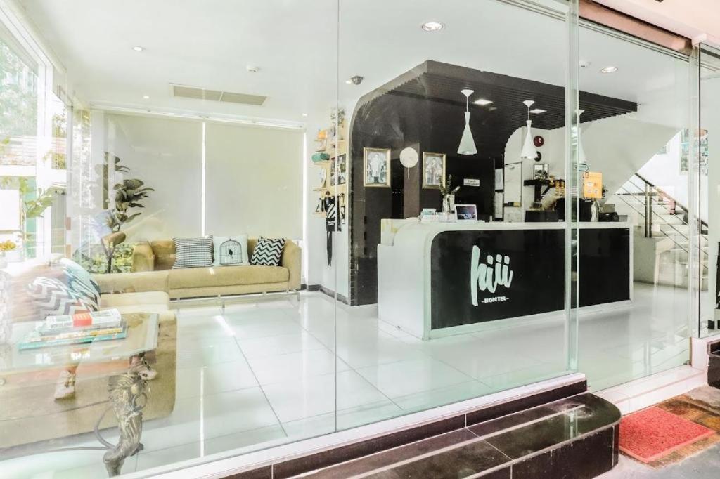 Go Inn Thonglor 23 โกอินน์ ทองหล่อ 23 X Bangkok Eksteriør billede